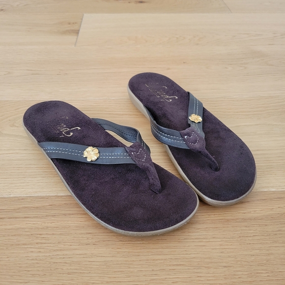 ISLAND SLIPPER HAWAII - CHOCO BROWN LEATHER HIBISCUS THONG FLIP FLOP SANDAL SZ 7 - Picture 3 of 7